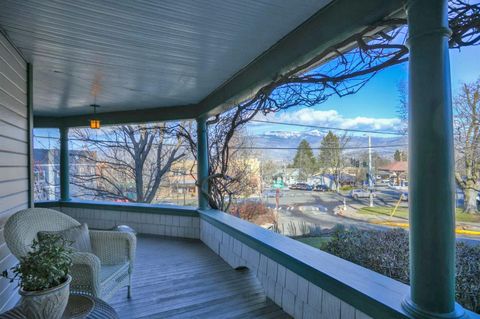 Tiny photo for 19 Gresham Street, Ashland, OR 97520 (MLS # 220212546)