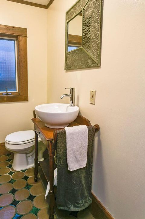 Tiny photo for 19 Gresham Street, Ashland, OR 97520 (MLS # 220212546)