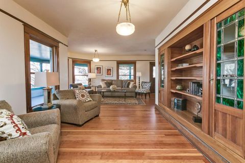 Tiny photo for 19 Gresham Street, Ashland, OR 97520 (MLS # 220212546)