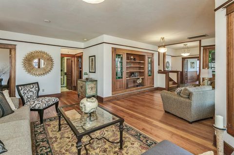 Tiny photo for 19 Gresham Street, Ashland, OR 97520 (MLS # 220212546)