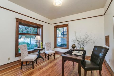 Tiny photo for 19 Gresham Street, Ashland, OR 97520 (MLS # 220212546)