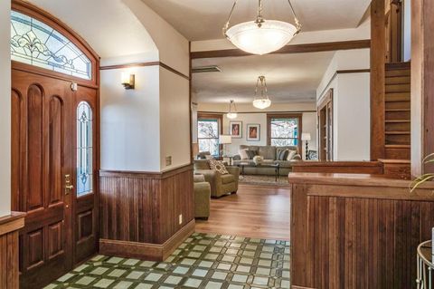 Tiny photo for 19 Gresham Street, Ashland, OR 97520 (MLS # 220212546)