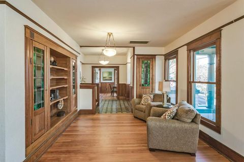 Tiny photo for 19 Gresham Street, Ashland, OR 97520 (MLS # 220212546)