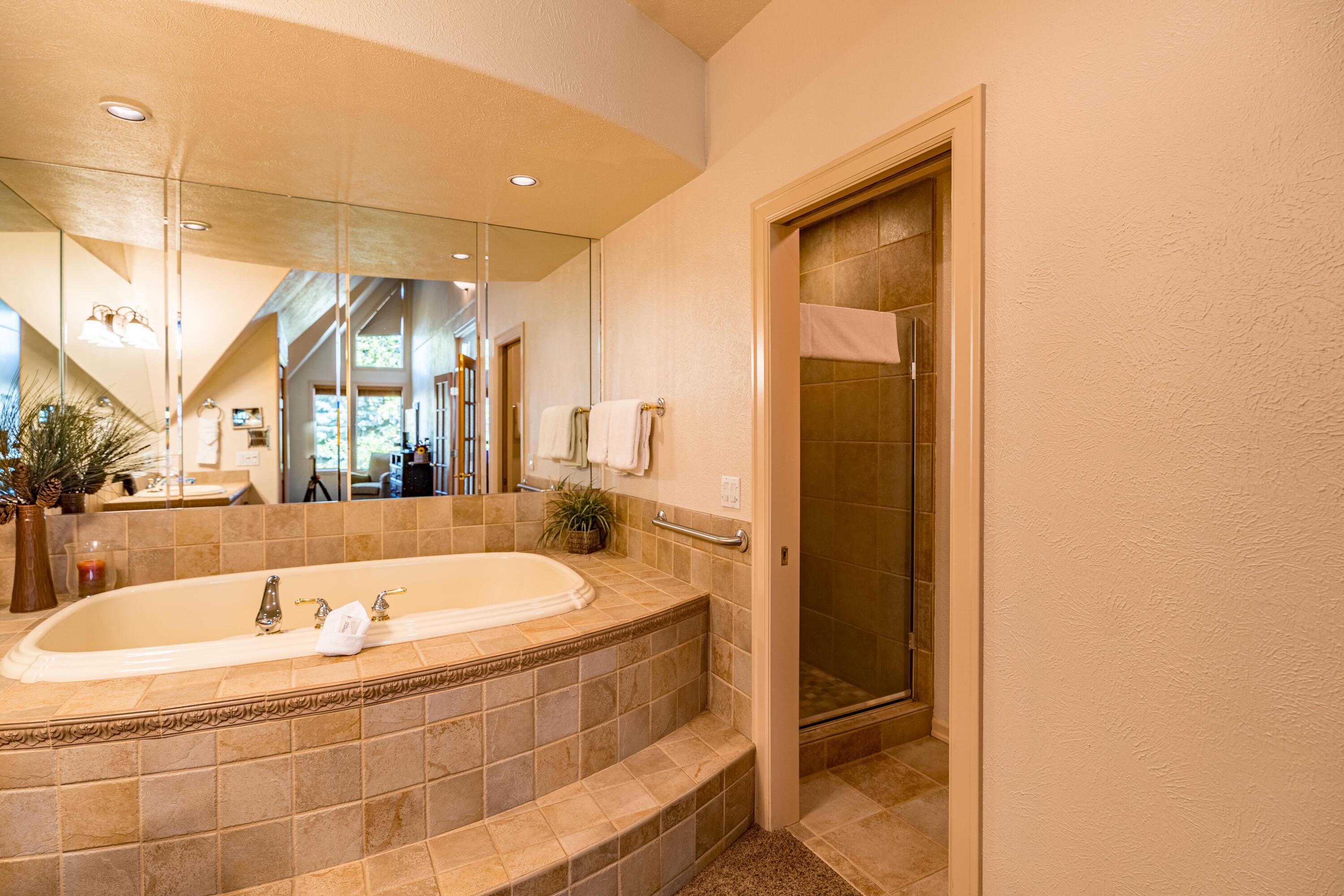 StoneTH - Residential