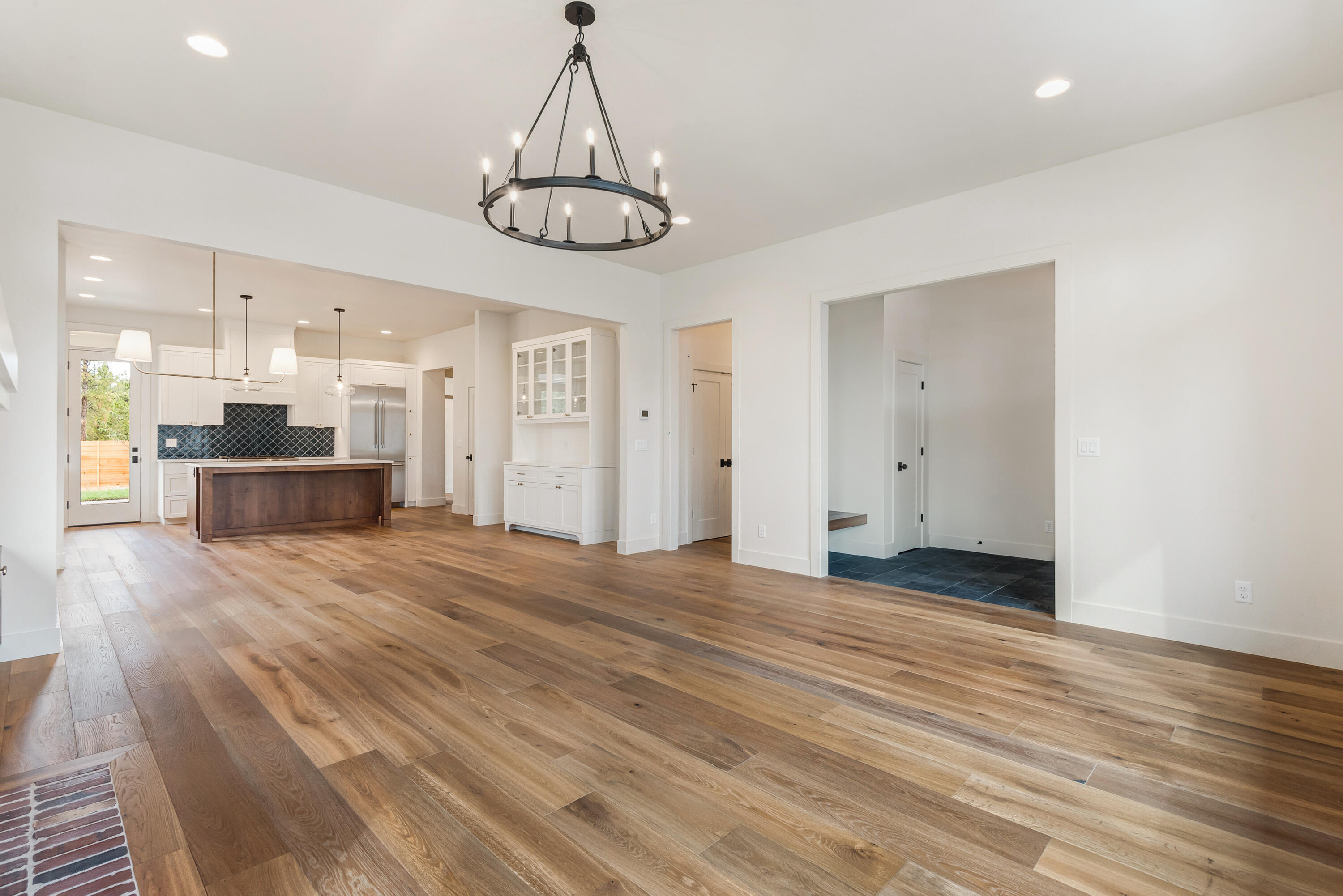 Discovery West Phase 3 - Residential