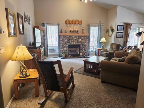 Tiny photo for 15324 Bear Street, La Pine, OR 97739 (MLS # 220207819)