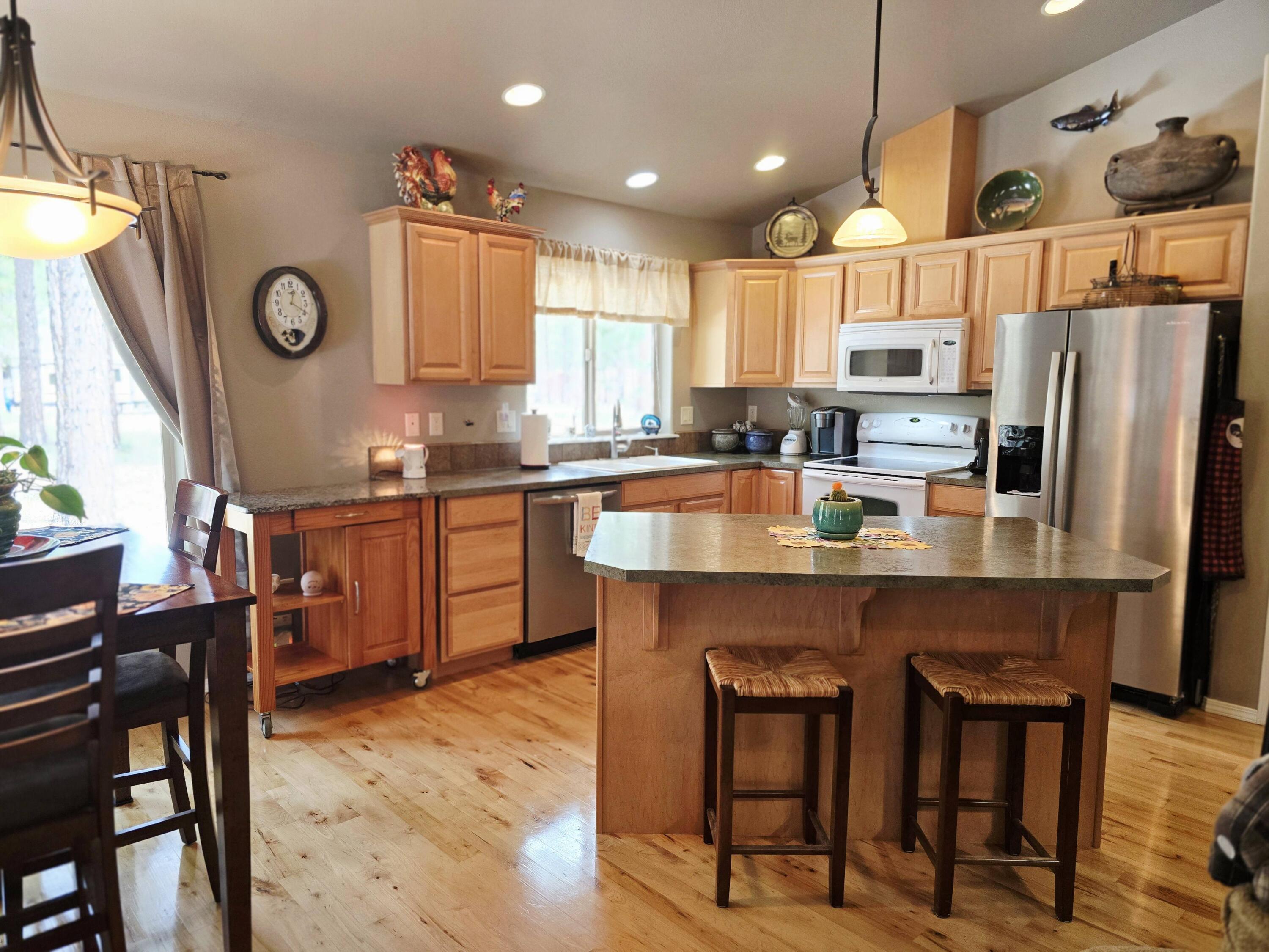 Deschutes River Acre - Residential