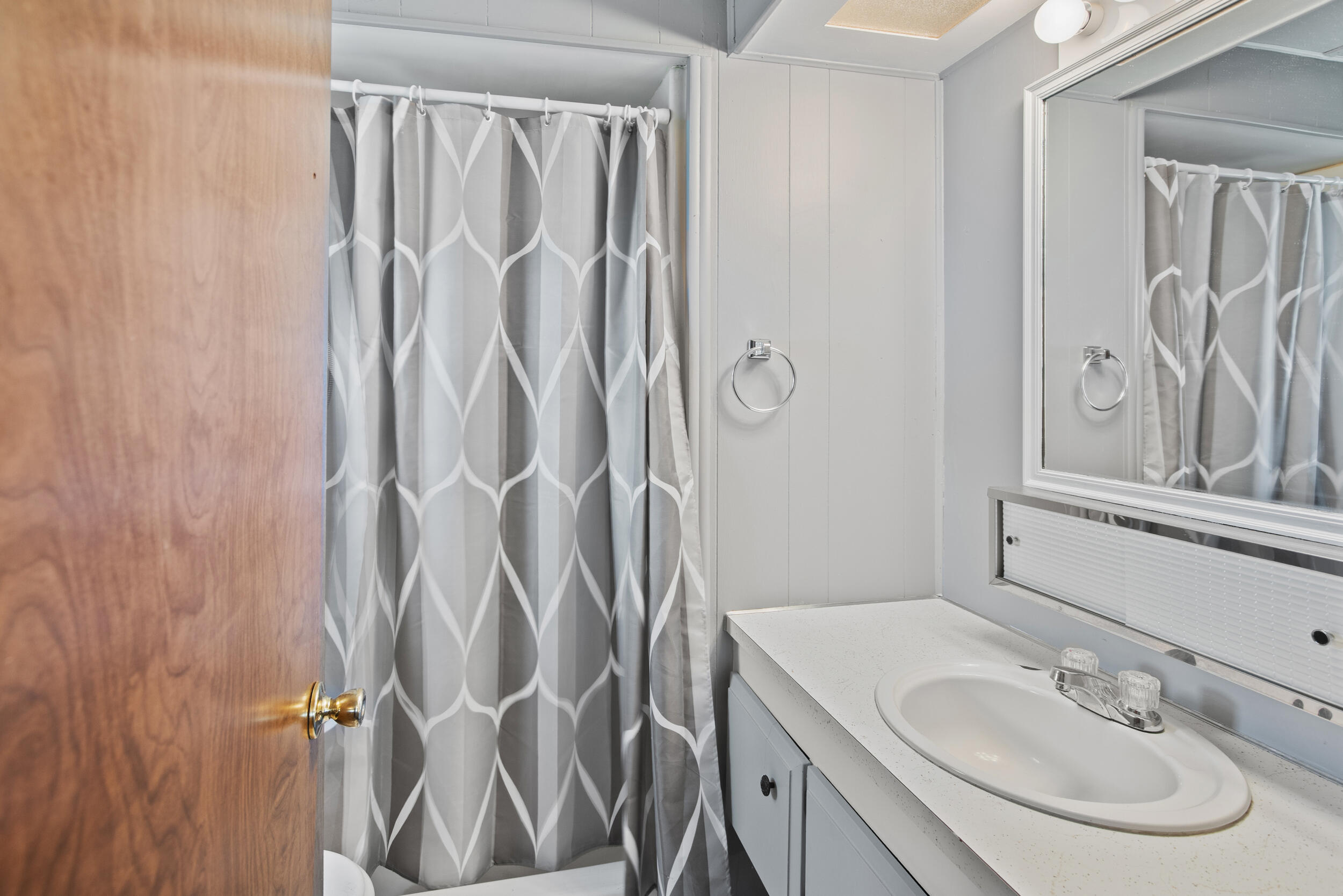 Rogue Lea Estates - Residential