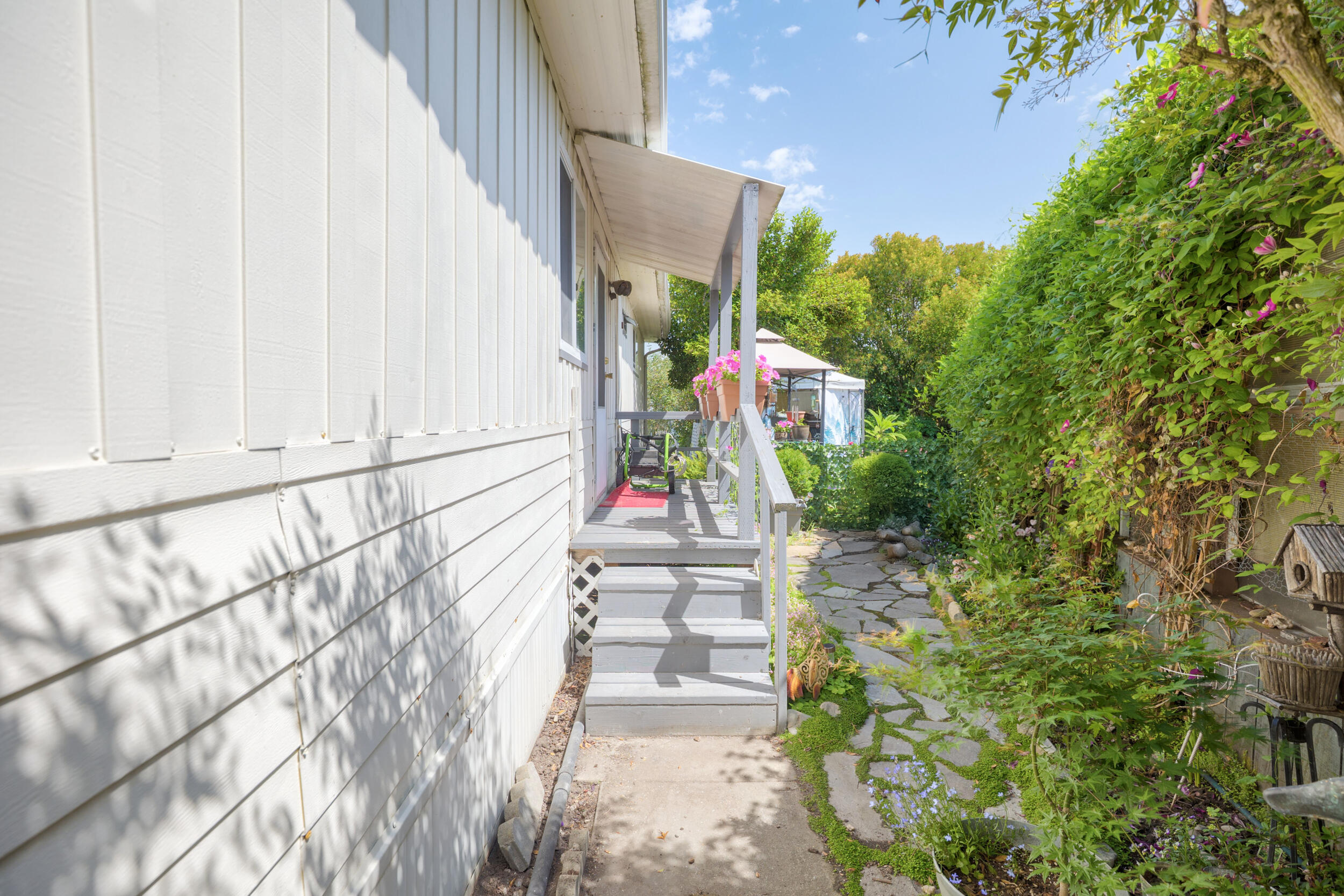 Rogue Lea Estates - Residential