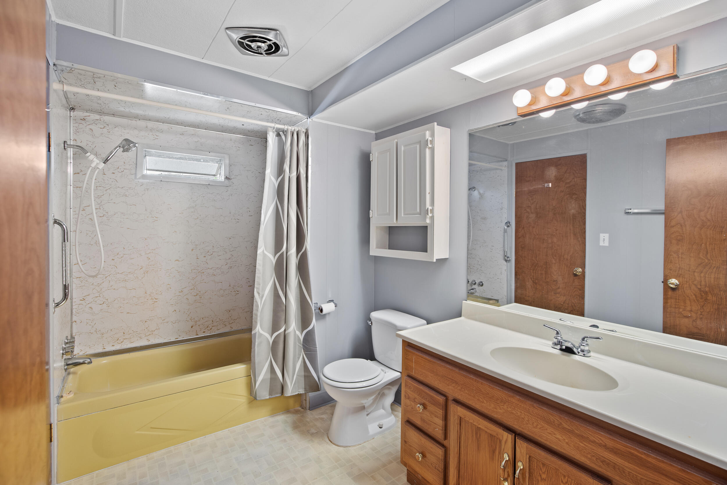 Rogue Lea Estates - Residential