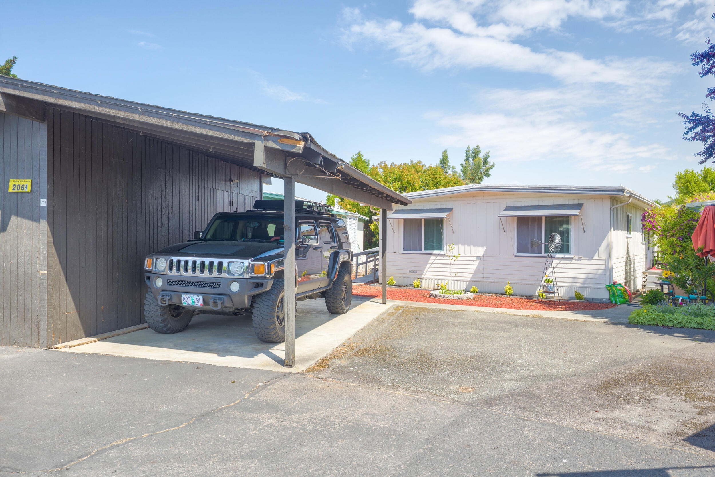 Rogue Lea Estates - Residential