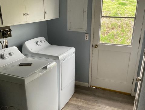 Tiny photo for 10250 Sterling Creek Road, Jacksonville, OR 97530 (MLS # 220214325)