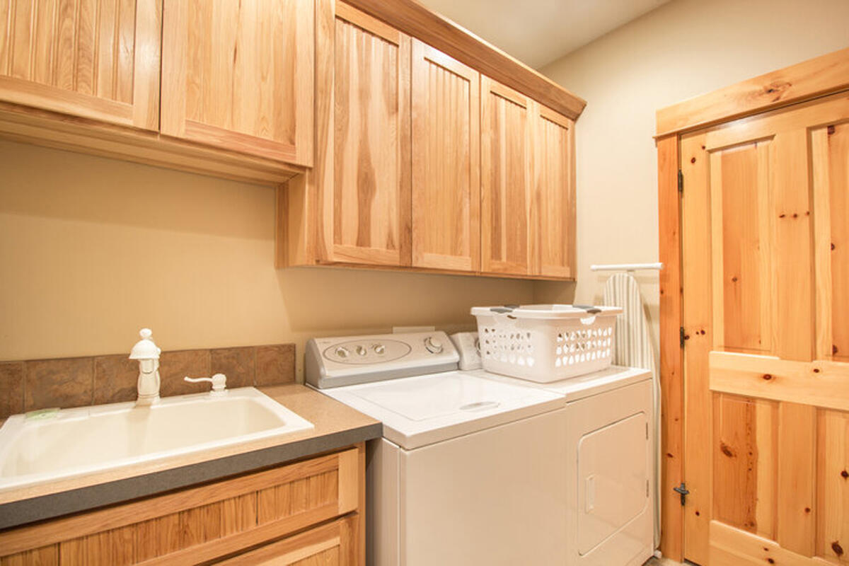 Fairway Crest Village - Residential