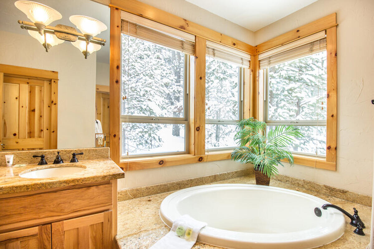 Fairway Crest Village - Residential