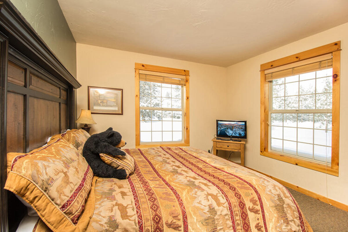 Fairway Crest Village - Residential