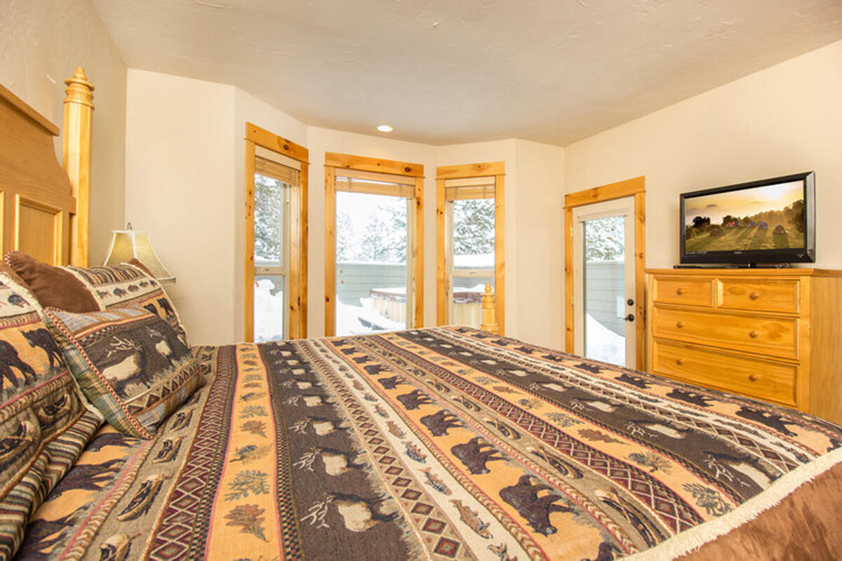 Fairway Crest Village - Residential