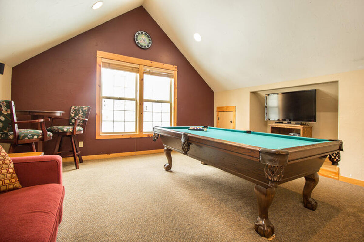 Fairway Crest Village - Residential