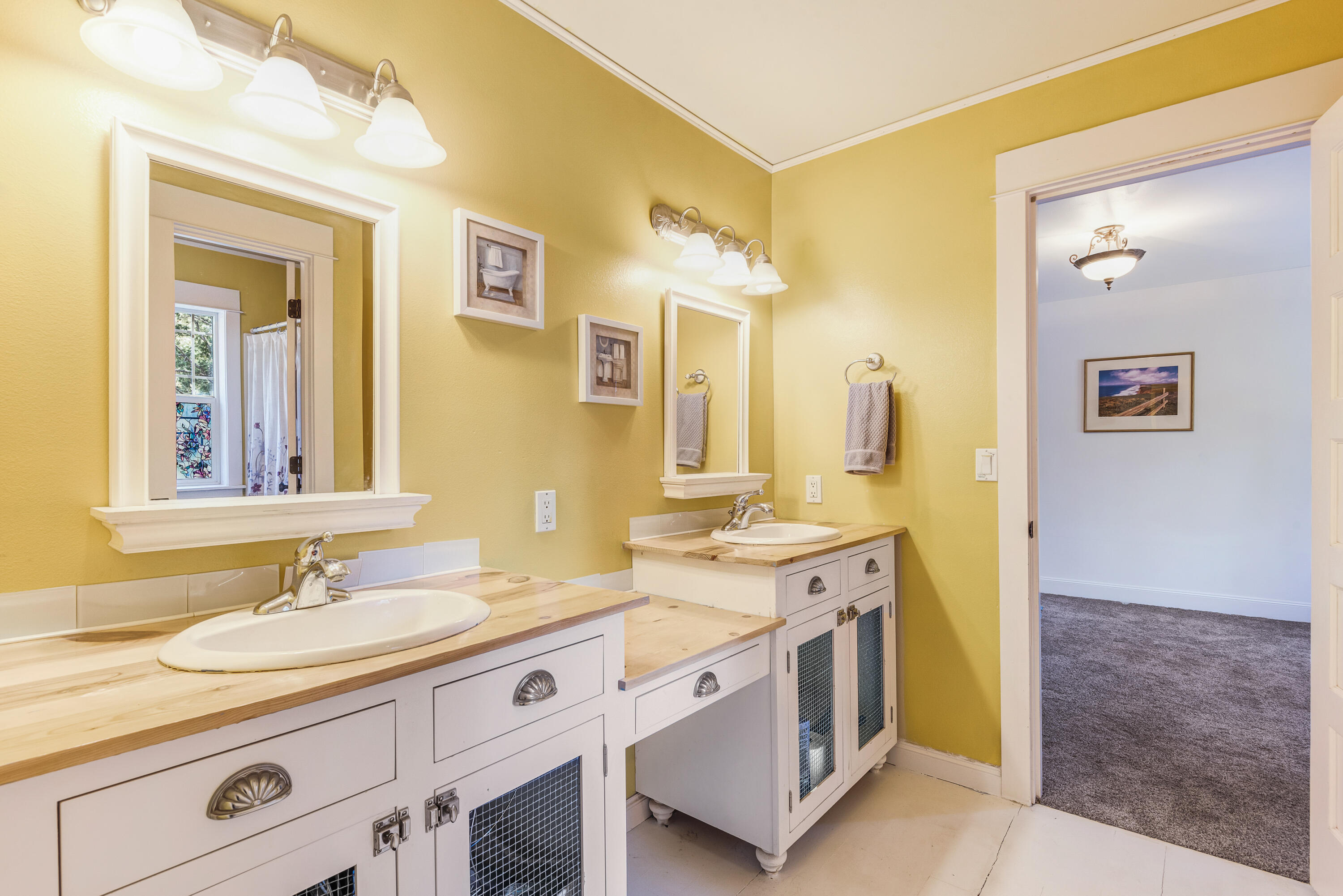 Lynwood Acres - Residential