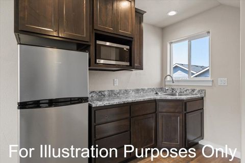 Tiny photo for 7867 Houston Loop, White City, OR 97503 (MLS # 220214065)