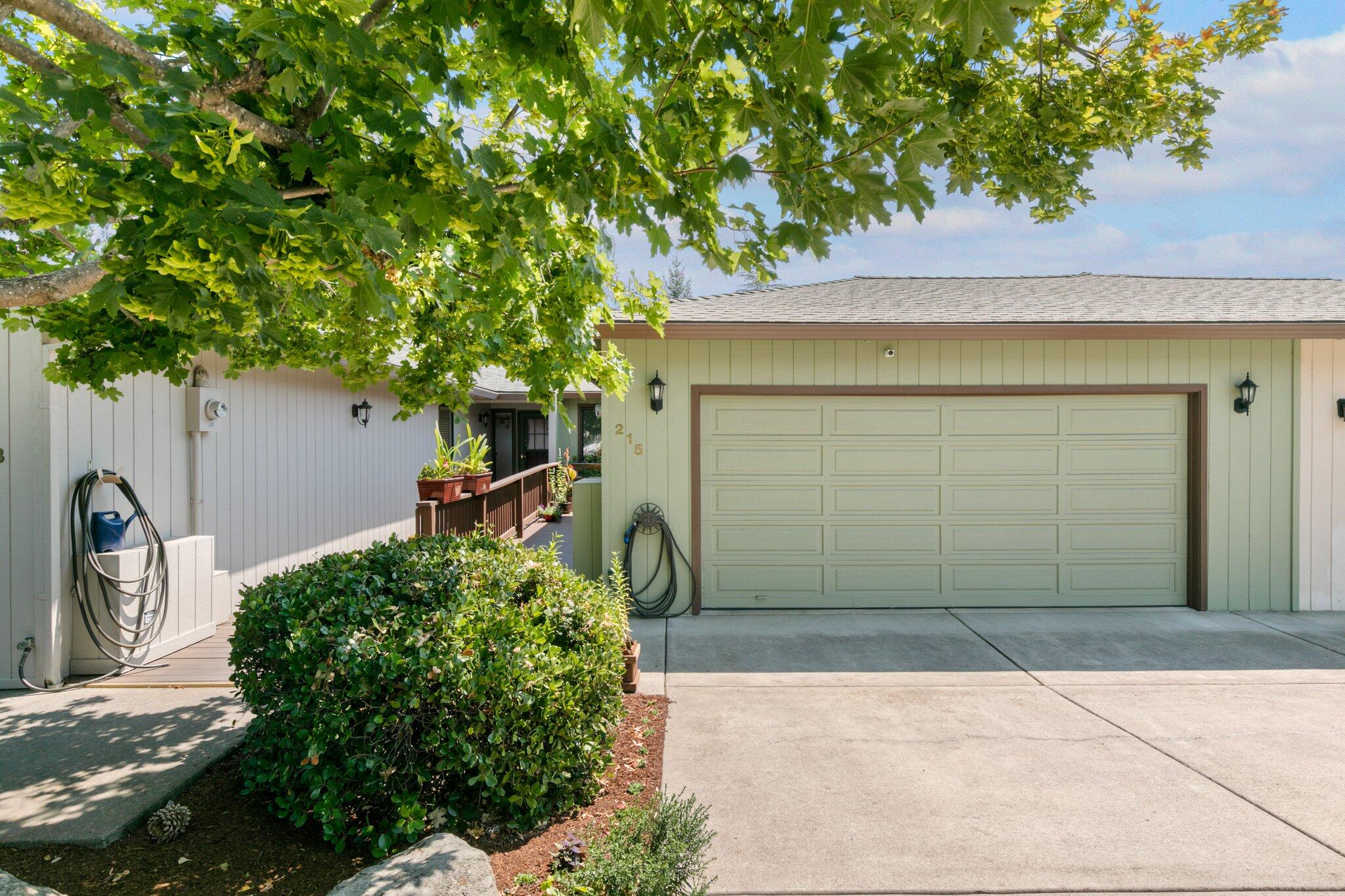 Medford Heights Townhouses Subdivision - Residential