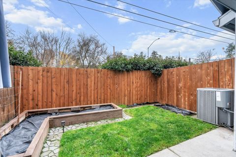 Tiny photo for 450 Midway Road #6, Medford, OR 97501 (MLS # 220212871)