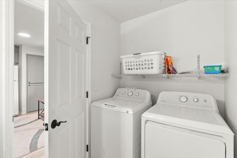 Tiny photo for 450 Midway Road #6, Medford, OR 97501 (MLS # 220212871)