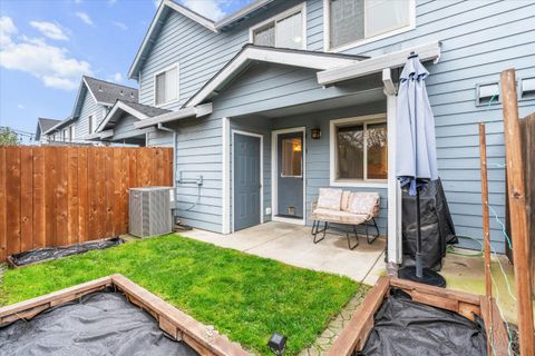 Tiny photo for 450 Midway Road #6, Medford, OR 97501 (MLS # 220212871)