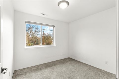 Tiny photo for 450 Midway Road #6, Medford, OR 97501 (MLS # 220212871)