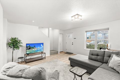 Tiny photo for 450 Midway Road #6, Medford, OR 97501 (MLS # 220212871)