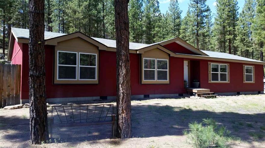 This Home Sits On A Beautiful 5 Acre Lot And Is Better Than New. The Den Could Easily Be Converted To A Very Nice 4th Bedroom If Needed. The Inside Has Brand New Carpet And Ceramic Tile. The Kitchen And Both Bathrooms Are Updated And Customzed To A Level Much Better Than New.