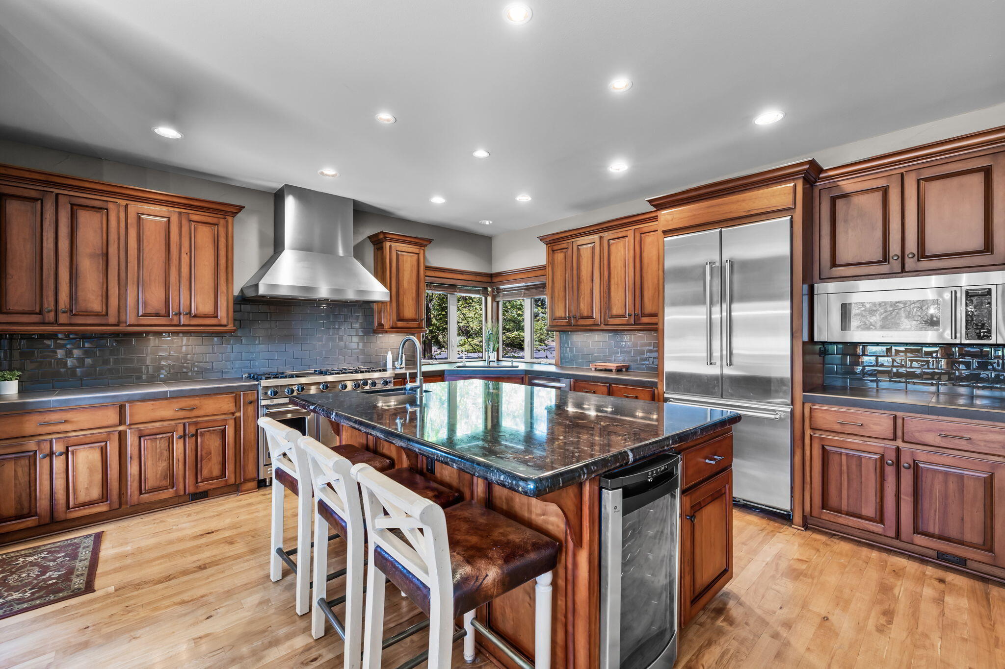 Broken Top - Residential