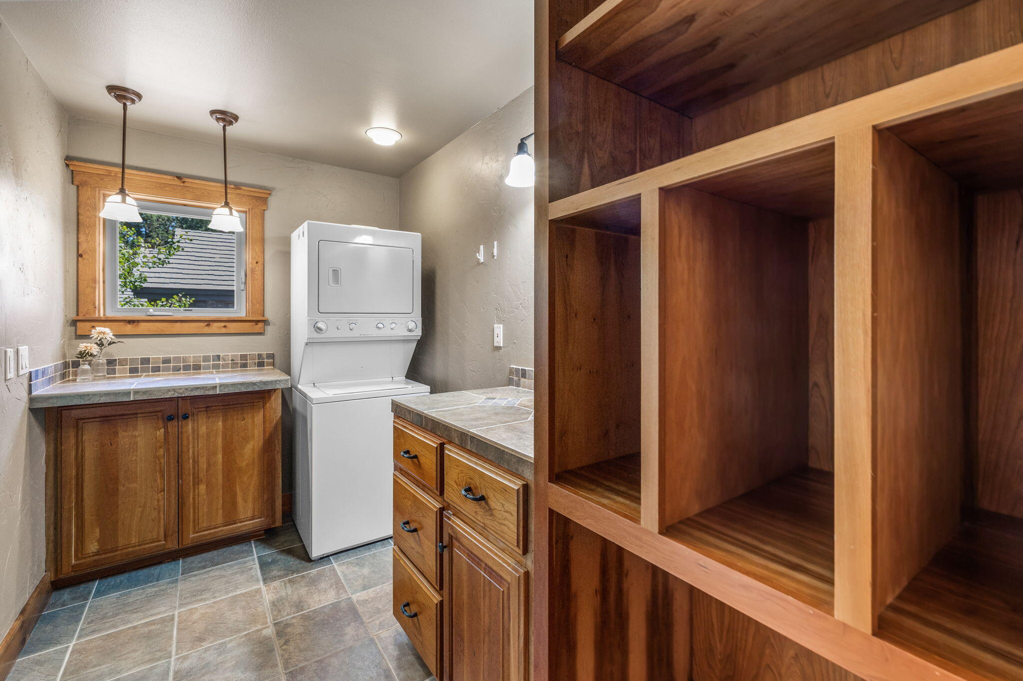 Broken Top - Residential