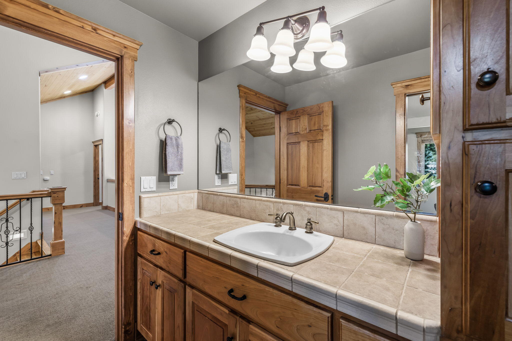 Broken Top - Residential