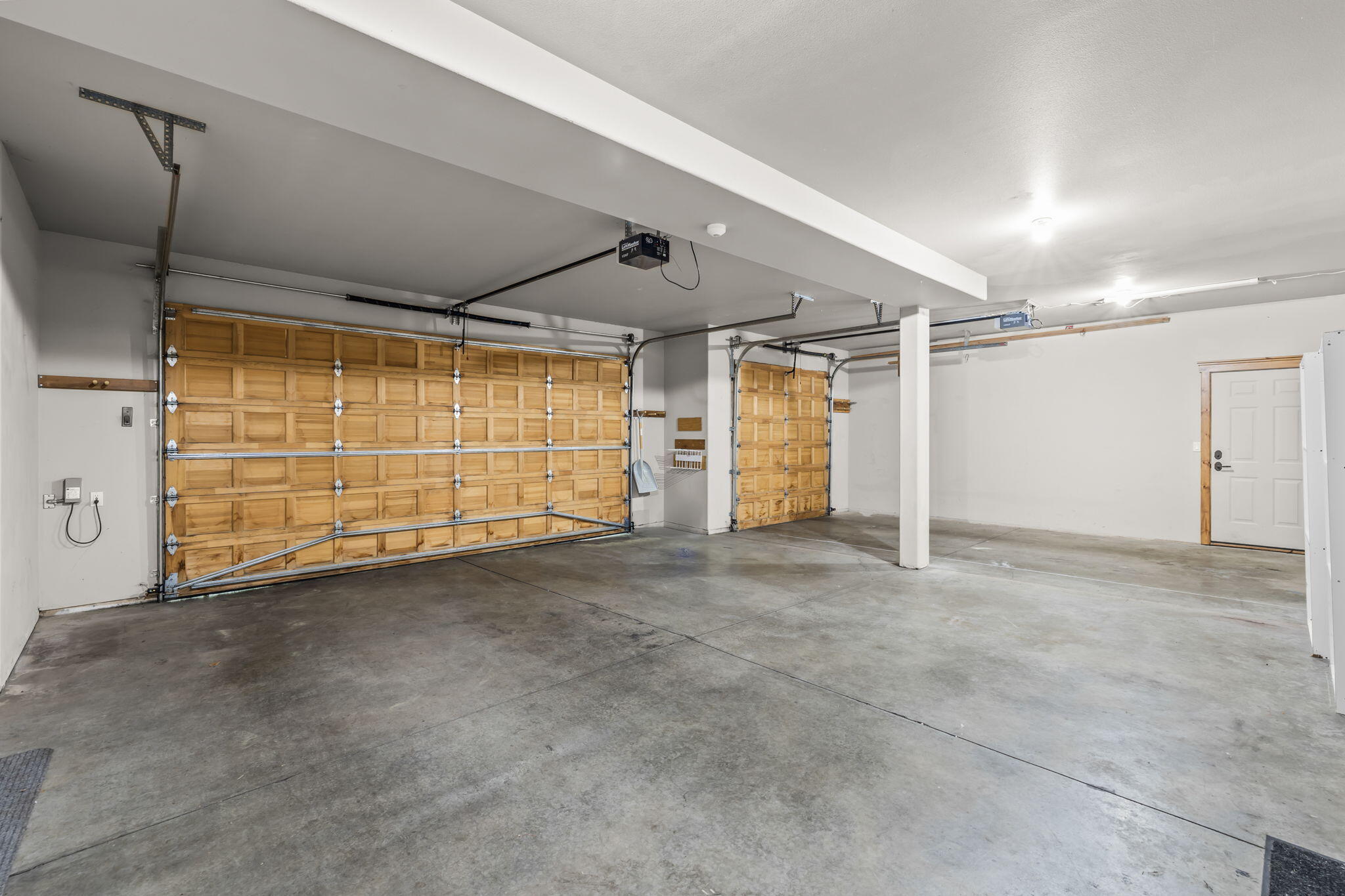 Broken Top - Residential