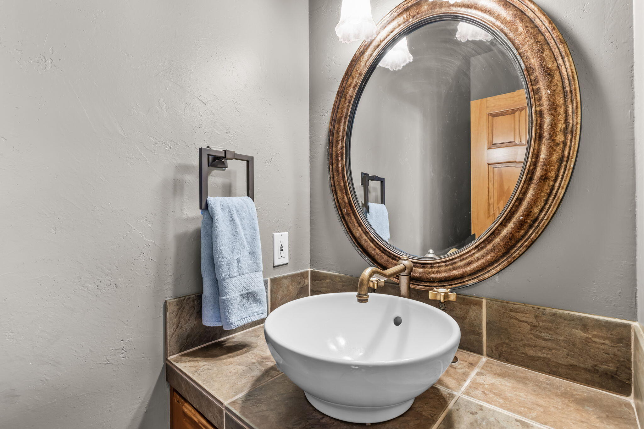 Broken Top - Residential