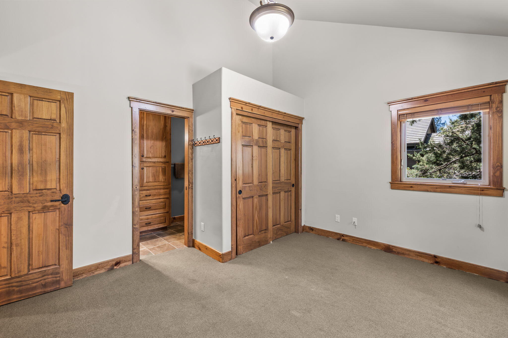 Broken Top - Residential