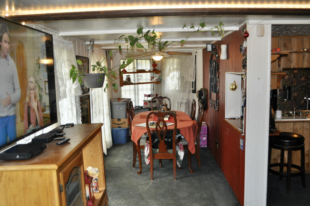 10585 Blackwell Road
