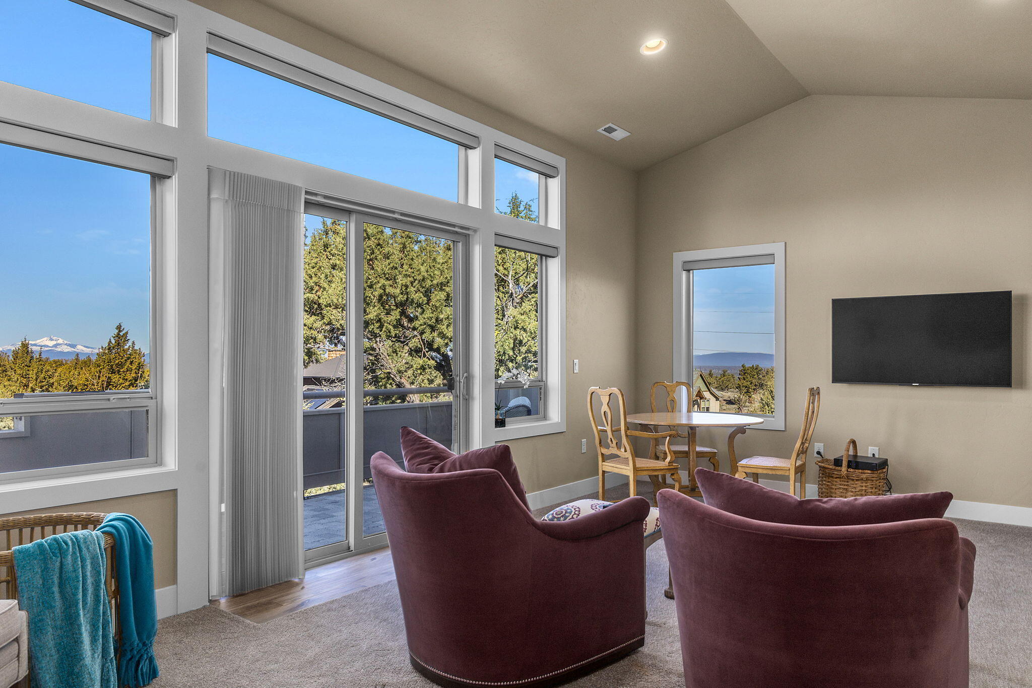 Eagle Crest - Residential