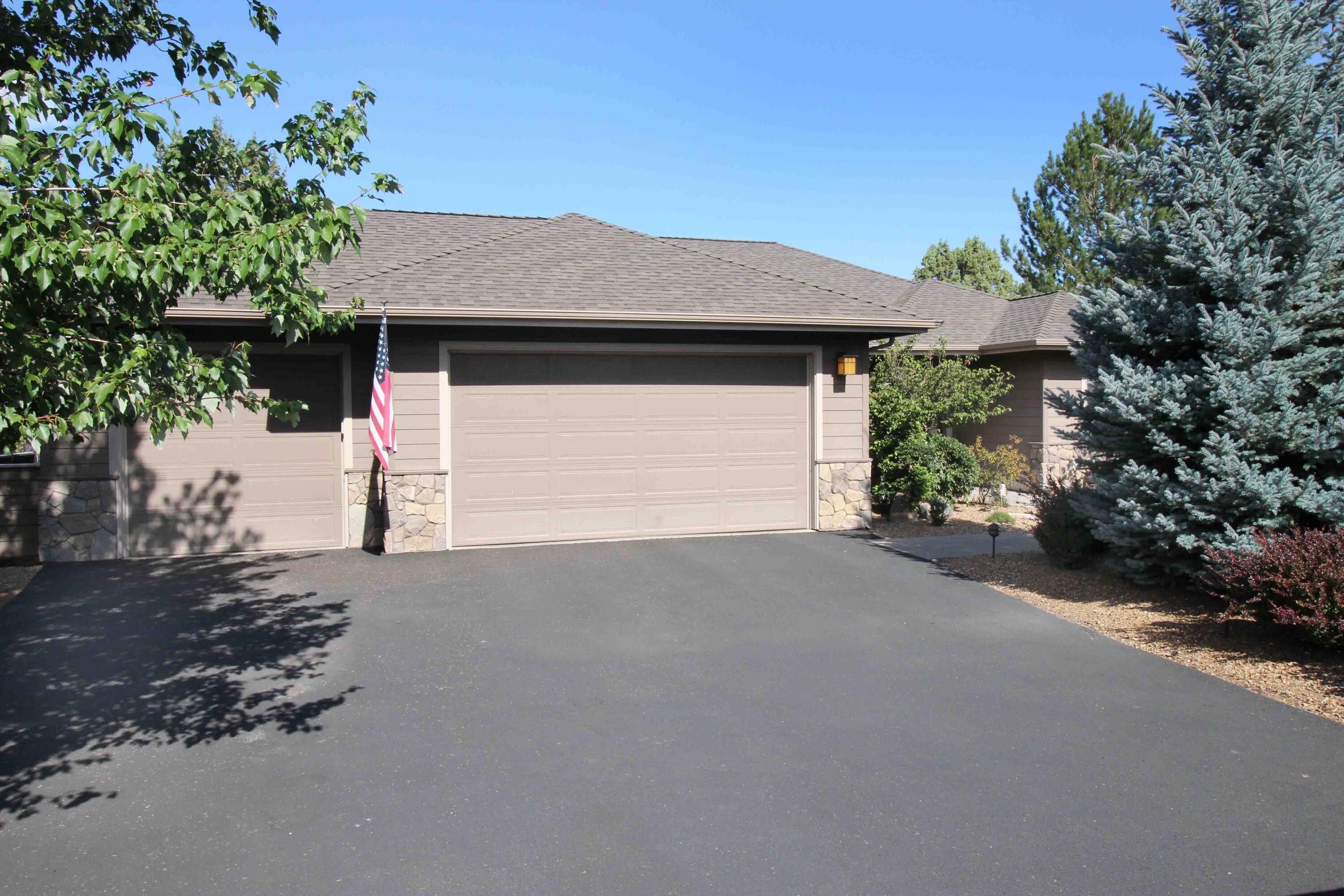 Ridge At Eagle Crest - Residential