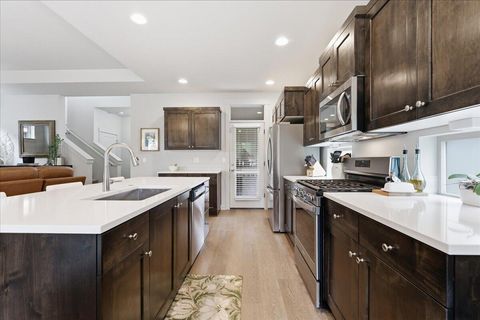 Tiny photo for 51927 Lumberman Lane, La Pine, OR 97739 (MLS # 220219908)