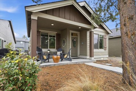 Tiny photo for 51927 Lumberman Lane, La Pine, OR 97739 (MLS # 220219908)