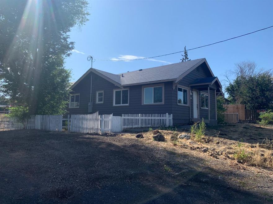 Large Home. Nice large lot. 4 Bedrooms, 2 Baths, Office, Living And Family Room. All cleaned out and ready to go. Great project for someone. Over 2000 sq ft. Only Minutes From Town
