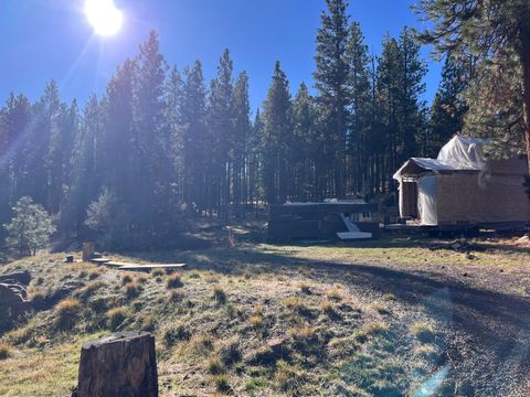 Tiny photo for 56758 Whitmore Street S, Bly, OR 97622 (MLS # 220212414)