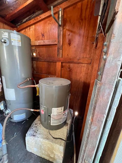 Tiny photo for 56758 Whitmore Street S, Bly, OR 97622 (MLS # 220212414)