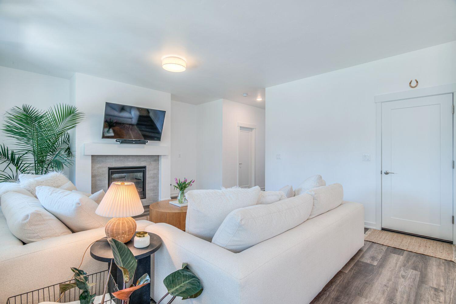 Luderman Crossing - Residential