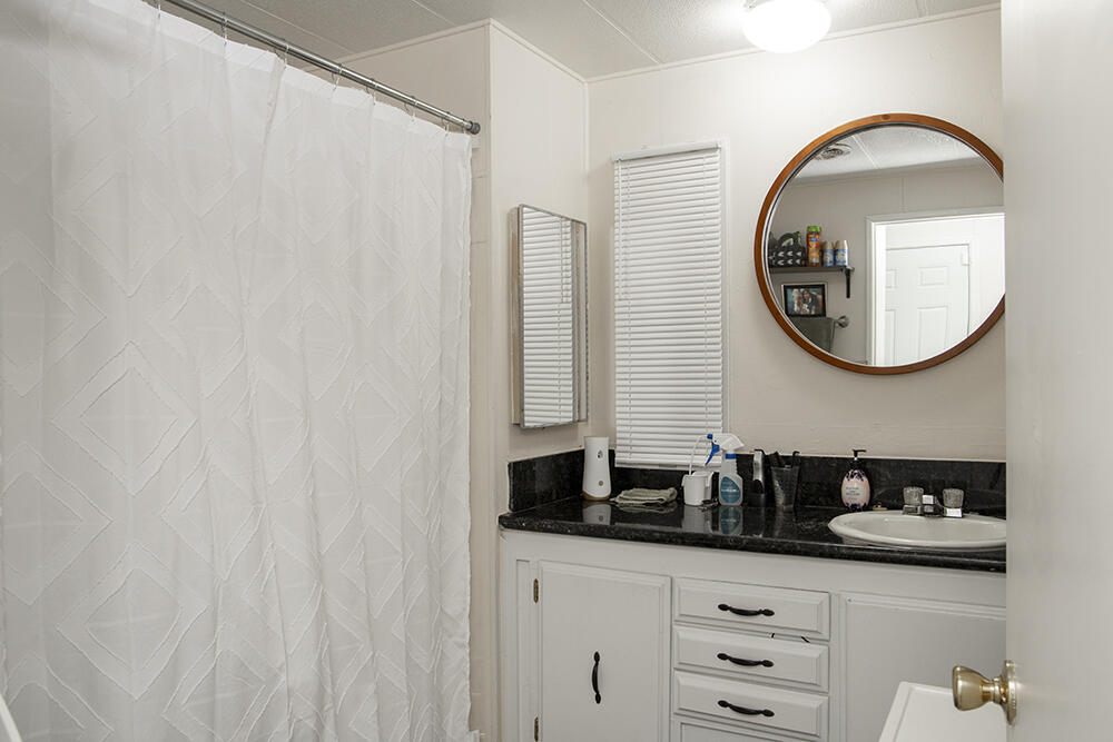 Rogue Lea Estates - Residential