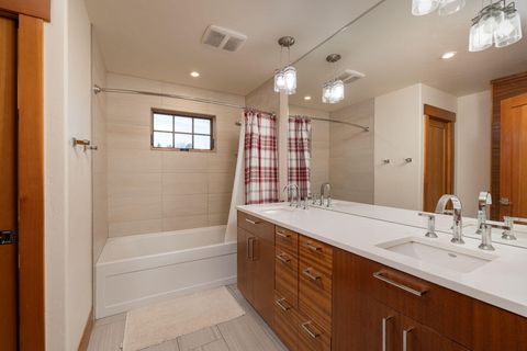 Tiny photo for 314 NW Georgia Avenue, Bend, OR 97703 (MLS # 220212242)