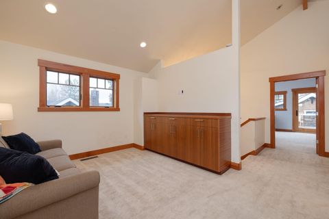 Tiny photo for 314 NW Georgia Avenue, Bend, OR 97703 (MLS # 220212242)