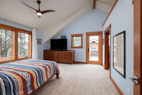 Tiny photo for 314 NW Georgia Avenue, Bend, OR 97703 (MLS # 220212242)