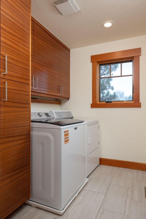 Tiny photo for 314 NW Georgia Avenue, Bend, OR 97703 (MLS # 220212242)